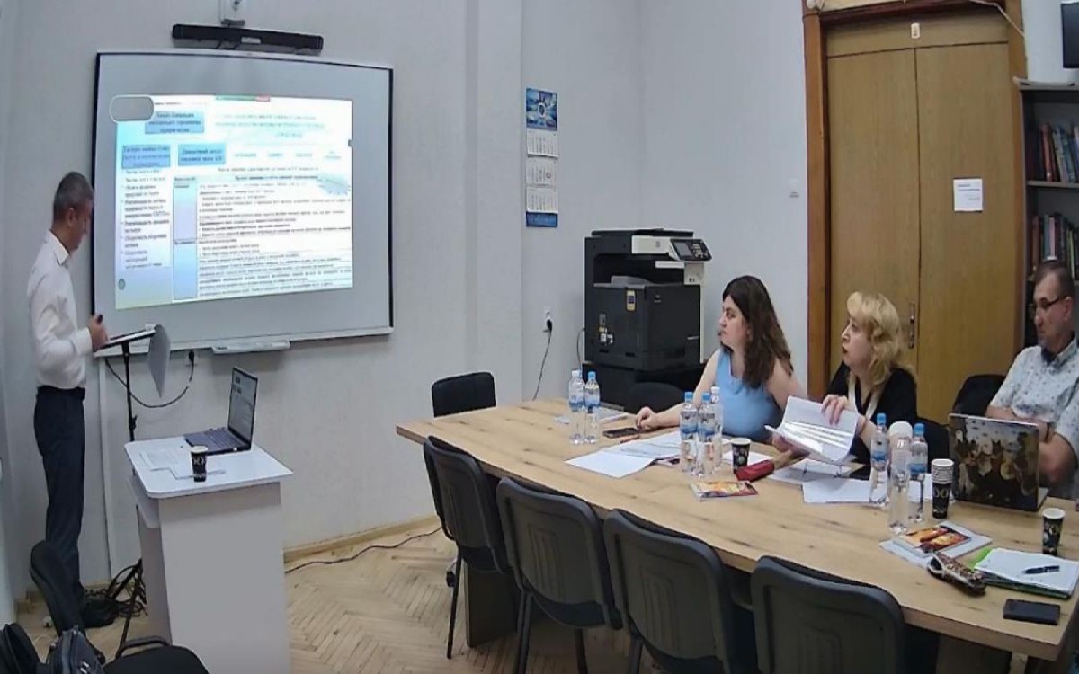 В УДУНТ відбувся успішний захист дисертації з планування розвитку підприємств_51