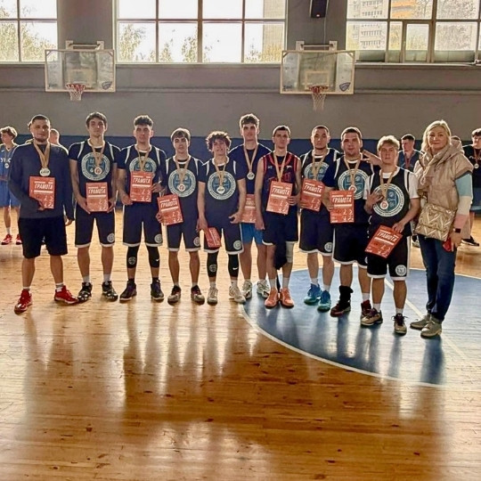 USUST team wins the basketball stage of the ‘Side by Side’ student league