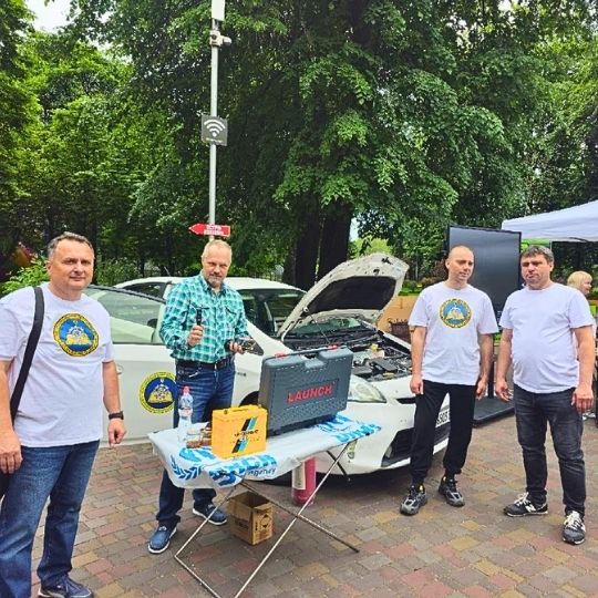 Дніпровський фаховий коледж інженерії та педагогіки УДУНТ представив університет на «Наукових пікніках – 2026»